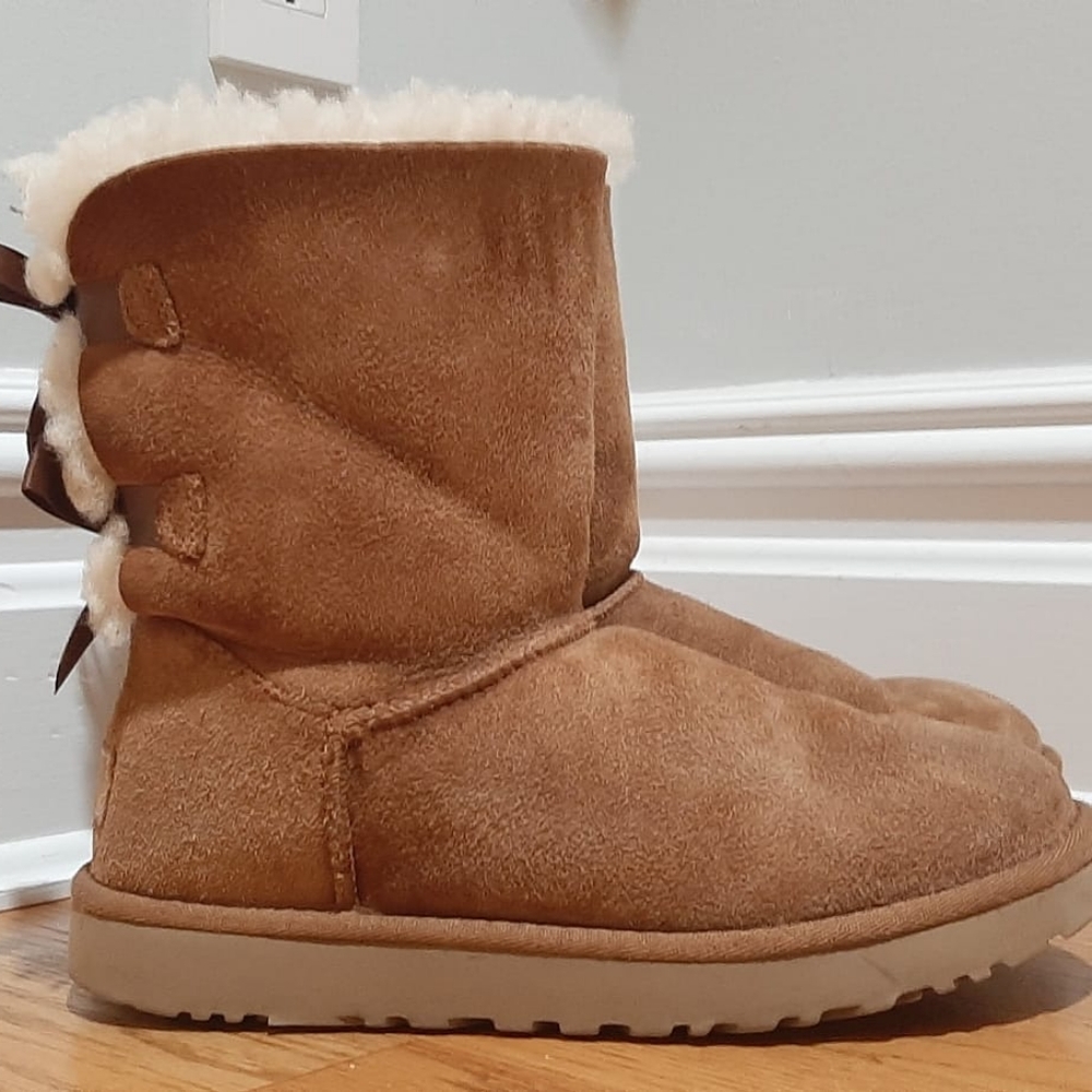 UGG Bailey Womans Boots